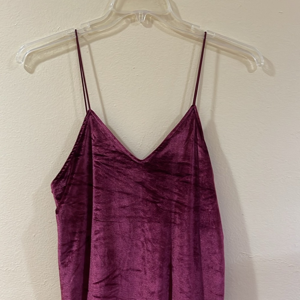 Tobi velvet slip dress - Picture 2 of 4